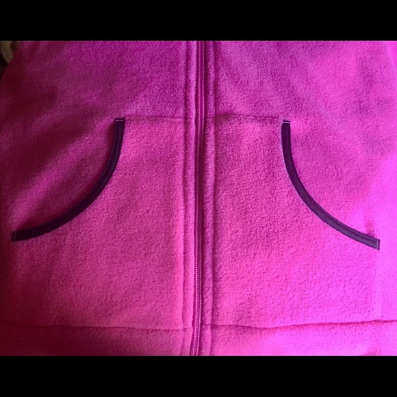 💃Host Pick💃NWT Reversible pink/black full zipper Activology. - Picture 6 of 7